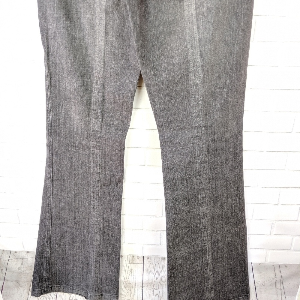 Seven7 Charcoal Black Flared Jeans Sz 27‎ womens - Picture 3 of 7